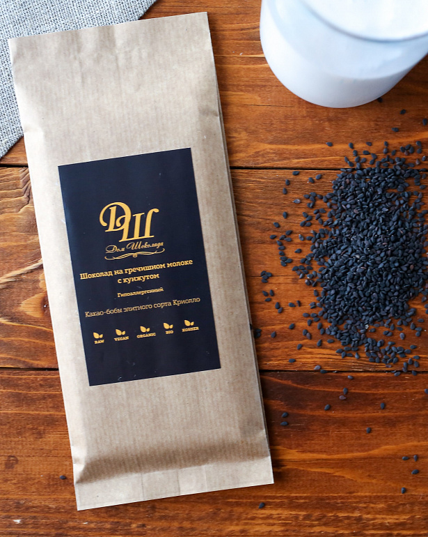 https://domchokolada.ruШоколад на гречишном молоке с пророщенным перетертым кунжутом фото в упаковке